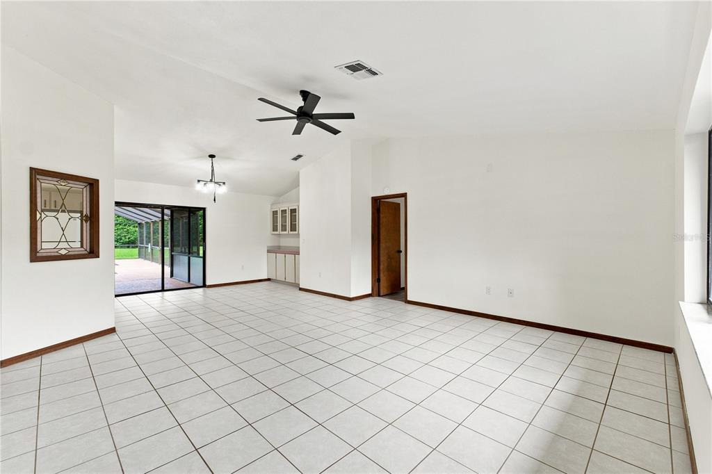 15125 WILLOWOOD LANE, SPRING HILL, FL — photo 5 of 30