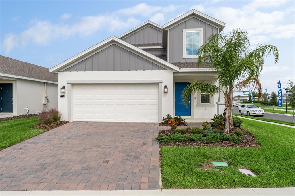 2743 RUNNERS CIRCLE