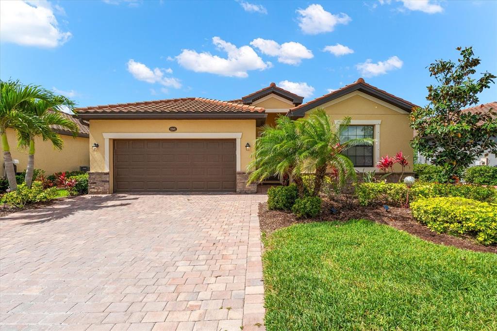 12501 CINQUETERRE DRIVE, VENICE, FL — photo 2 of 30