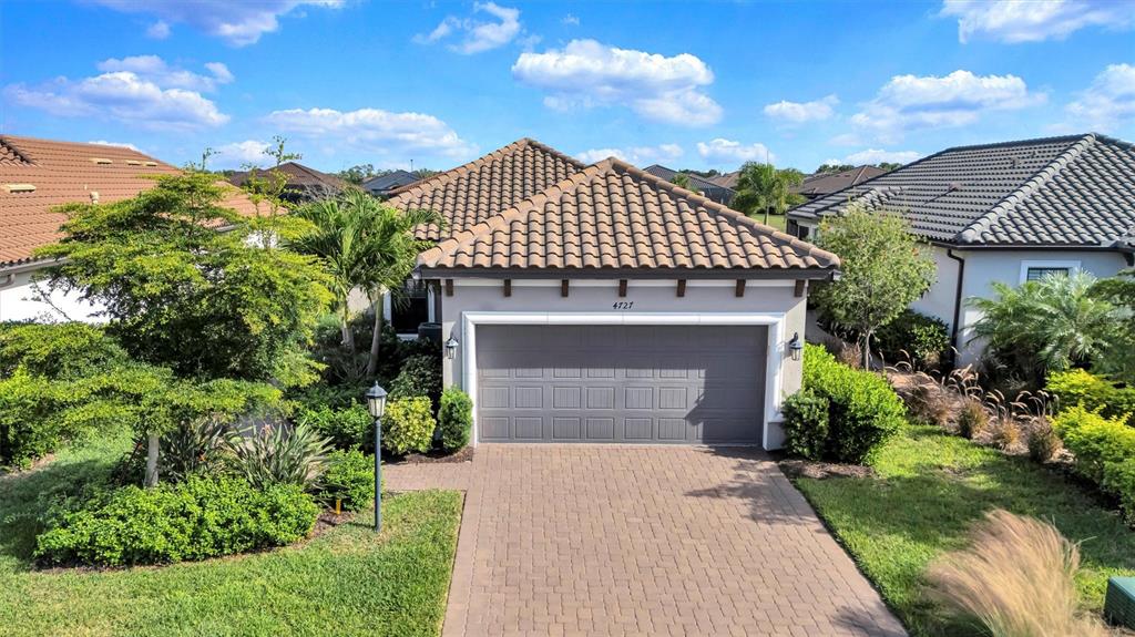 4727 MOTTA COURT