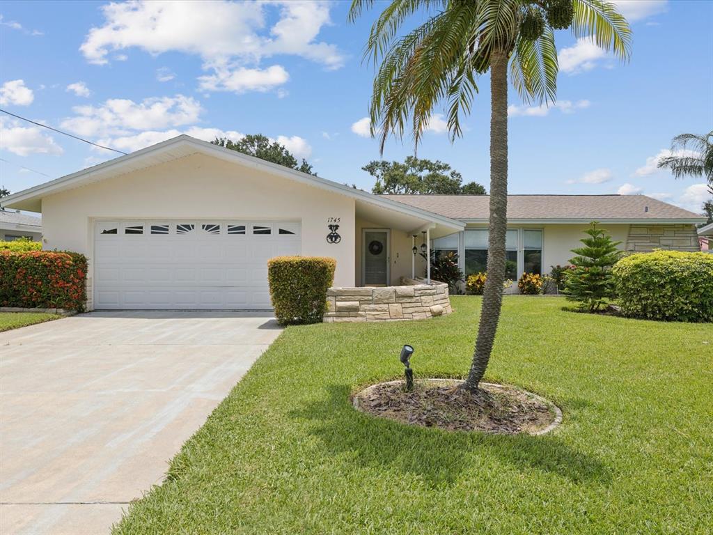 1745 HARBOR CIRCLE W