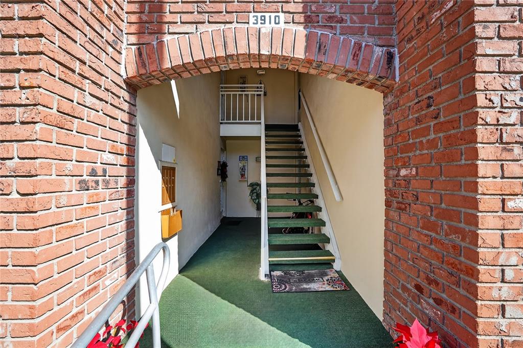 3910 37TH STREET S UNIT 39, ST PETERSBURG, FL — photo 3 of 45