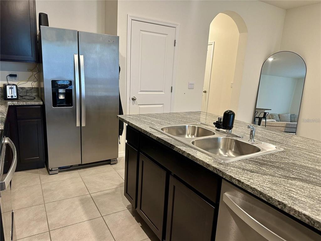34276 REDWOOD DAWN LANE, WESLEY CHAPEL, FL — photo 4 of 11
