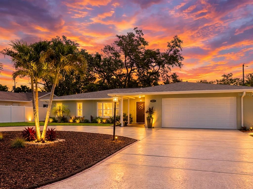 855 FOUNTAINHEAD DRIVE