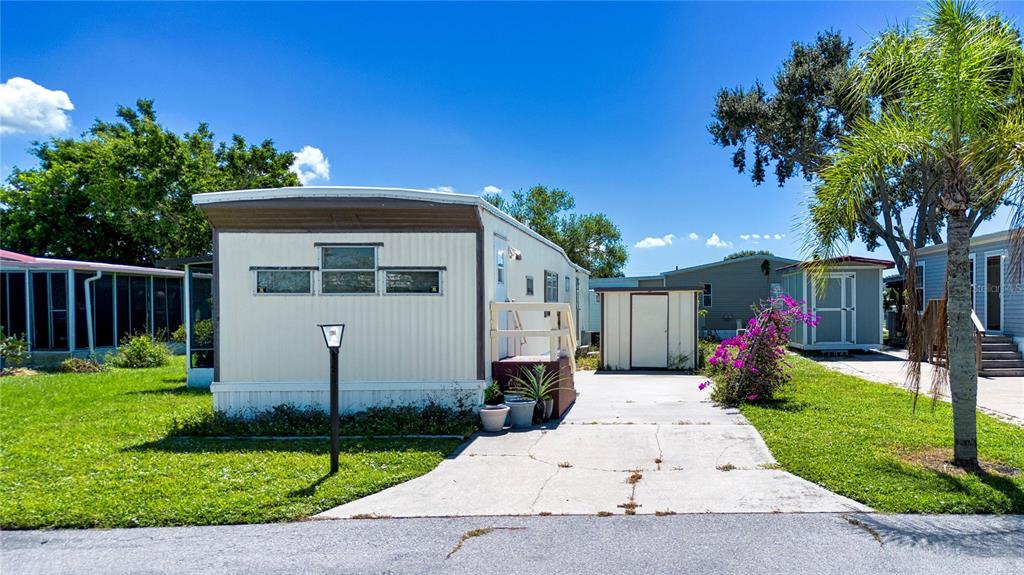 420 49TH STREET E UNIT 63