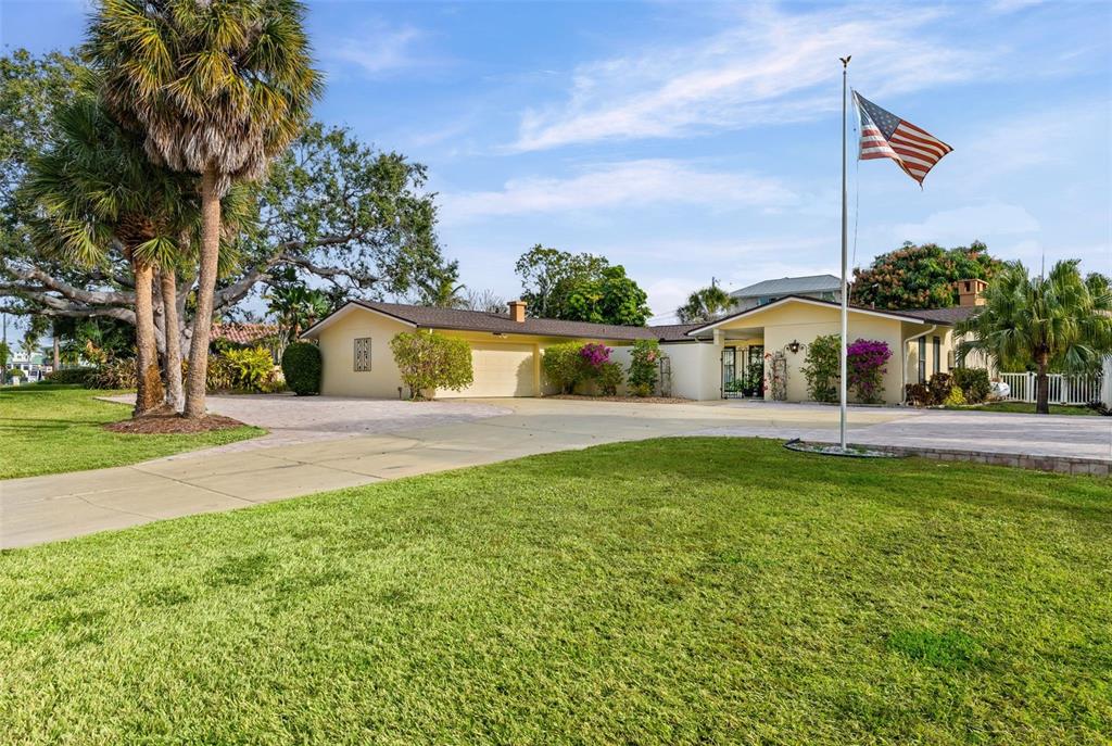 7215 WESTMORELAND DRIVE, SARASOTA, FL — photo 2 of 30