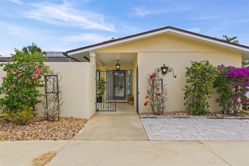 7215 WESTMORELAND DRIVE, SARASOTA, FL — photo 3 of 30