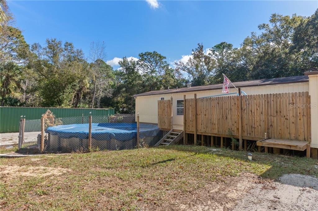 193 Gladys AVENUE, INGLIS, FL — photo 5 of 30