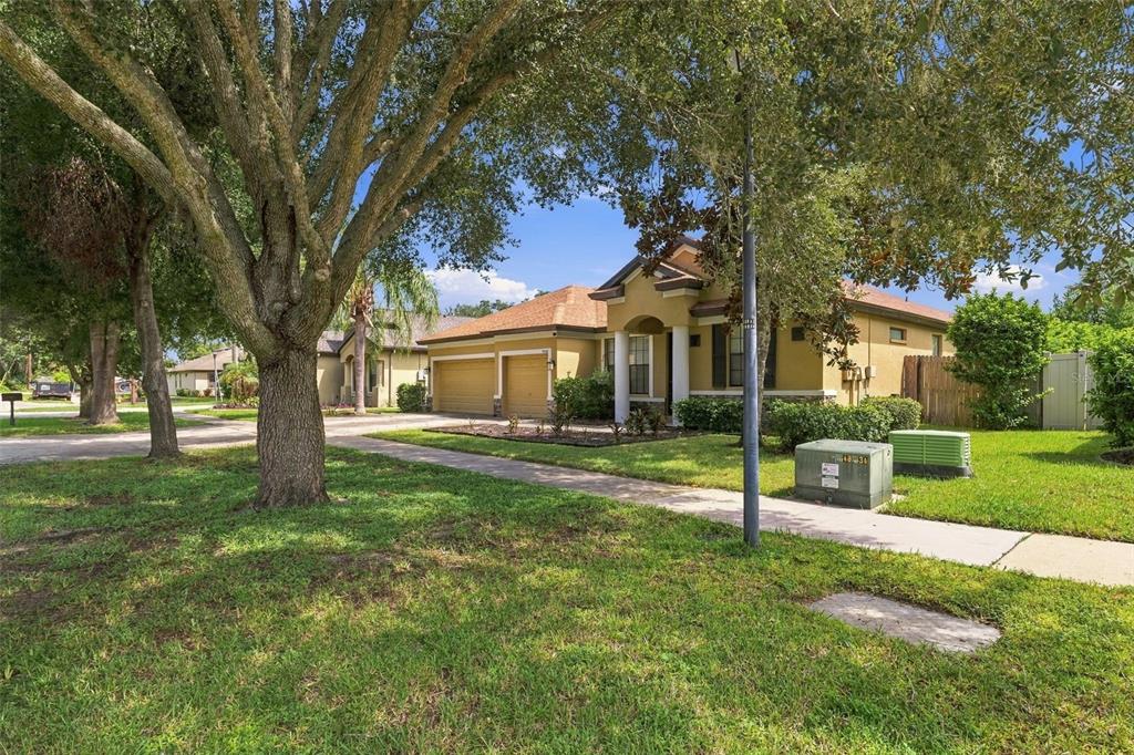 9808 CARR ROAD, RIVERVIEW, FL — photo 3 of 30