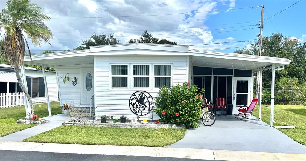 2000 E BAY DRIVE UNIT 48, LARGO, FL — photo 2 of 18