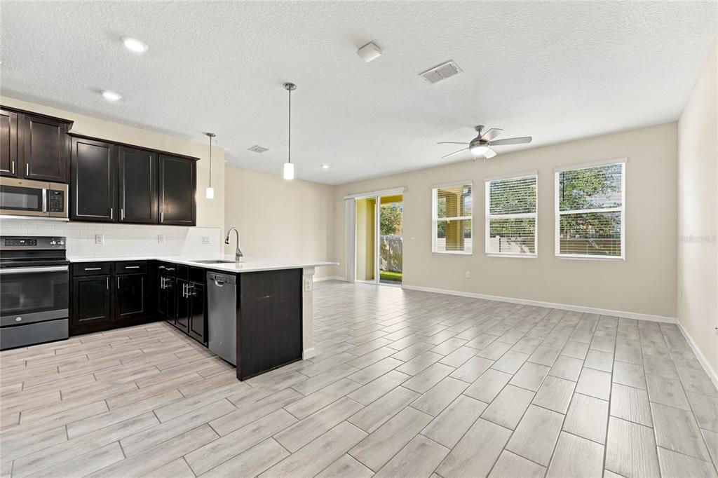 302 MUSCOGEE LANE, ORLANDO, FL — photo 3 of 41