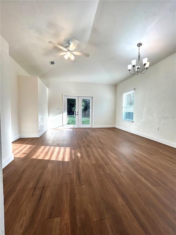 2024 NE 4TH AVENUE, GAINESVILLE, FL — photo 3 of 12