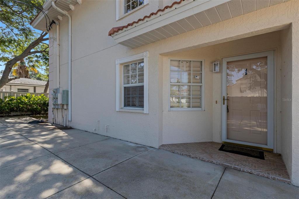 528 W VENICE AVENUE UNIT # 1