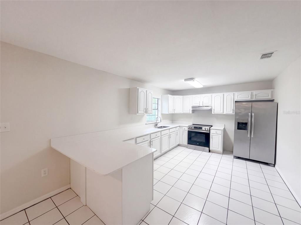 715 DRAWDY ROAD, BABSON PARK, FL — photo 2 of 14