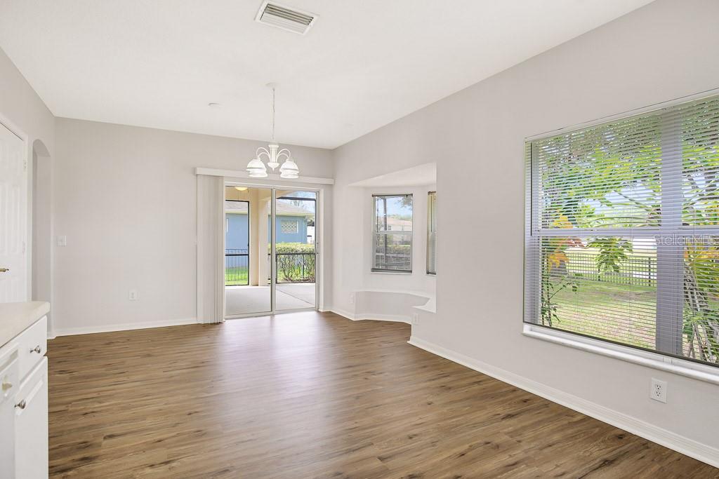6349 BRIDGECREST DRIVE, LITHIA, FL — photo 4 of 30