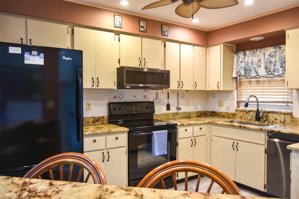 1109 TARTAN DRIVE UNIT B, PALM HARBOR, FL — photo 4 of 21