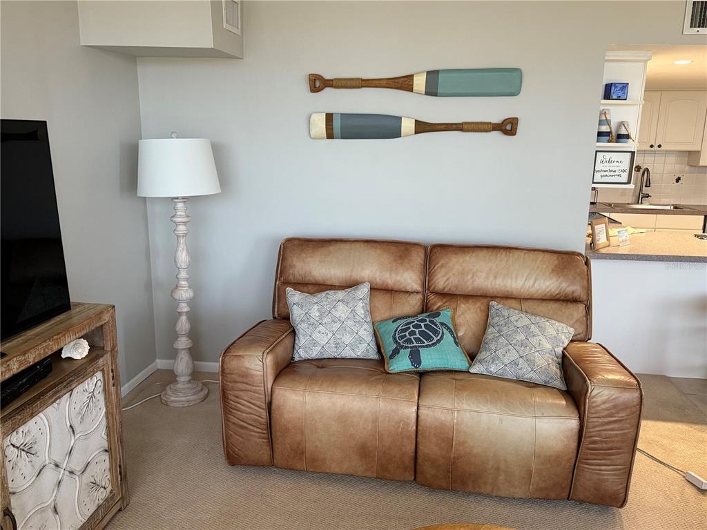 7600 BAYSHORE DRIVE UNIT 205, TREASURE ISLAND, FL — photo 3 of 17