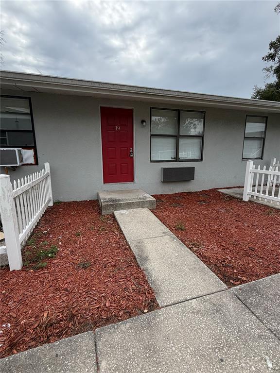 1400 STRAWBERRY PLACE UNIT 19