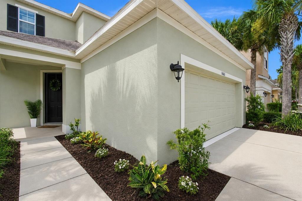 16065 BELLA WOODS DRIVE, TAMPA, FL — photo 3 of 30