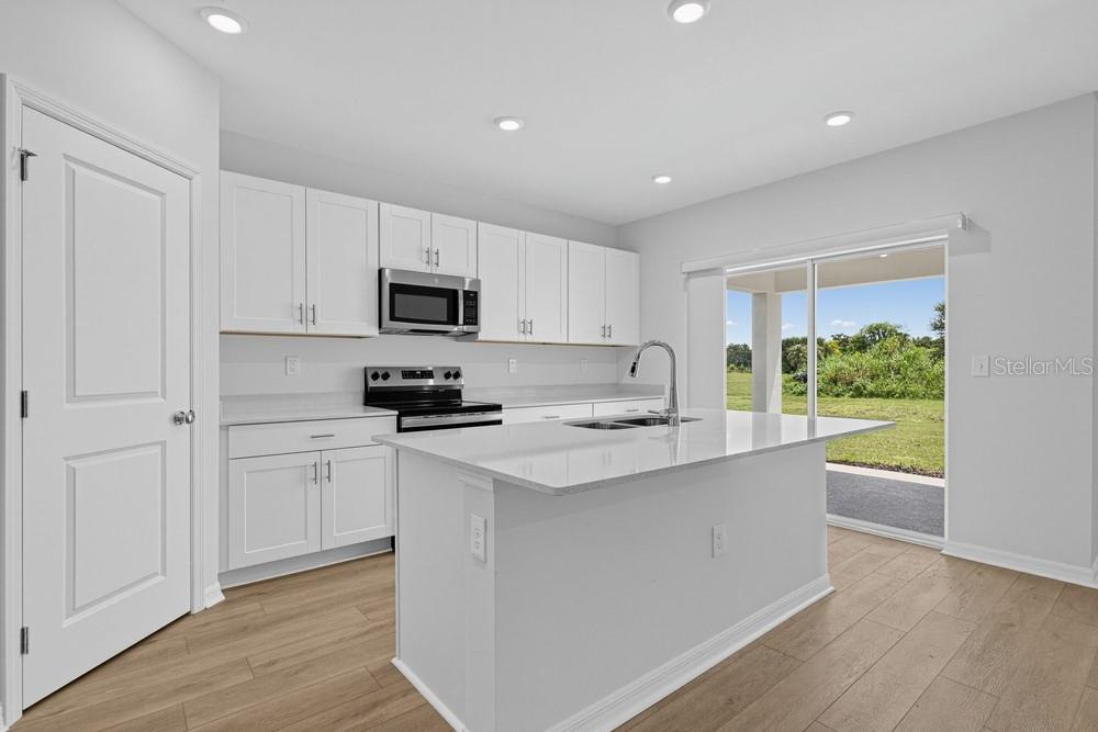6777 EQUINOX LANE, NORTH FORT MYERS, FL — photo 2 of 15