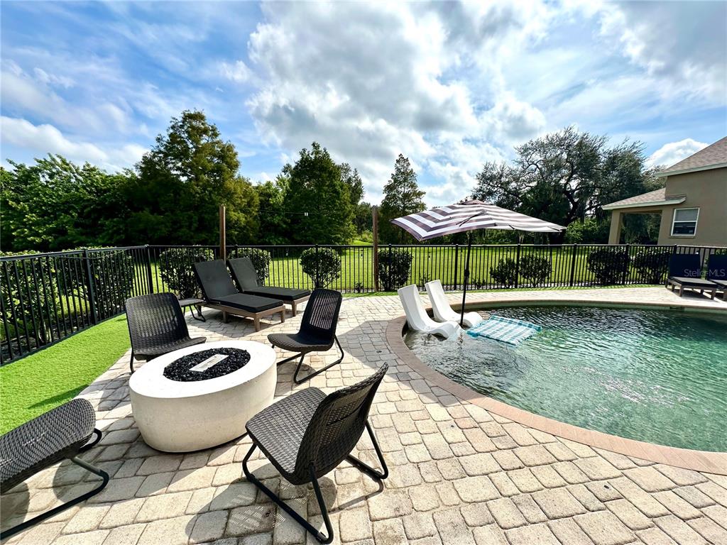 5923 53RD LANE E, BRADENTON, FL — photo 4 of 41