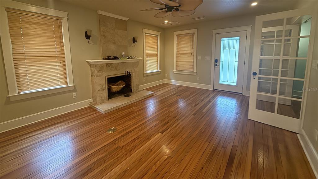 1016 E POWHATAN AVENUE, TAMPA, FL — photo 4 of 30