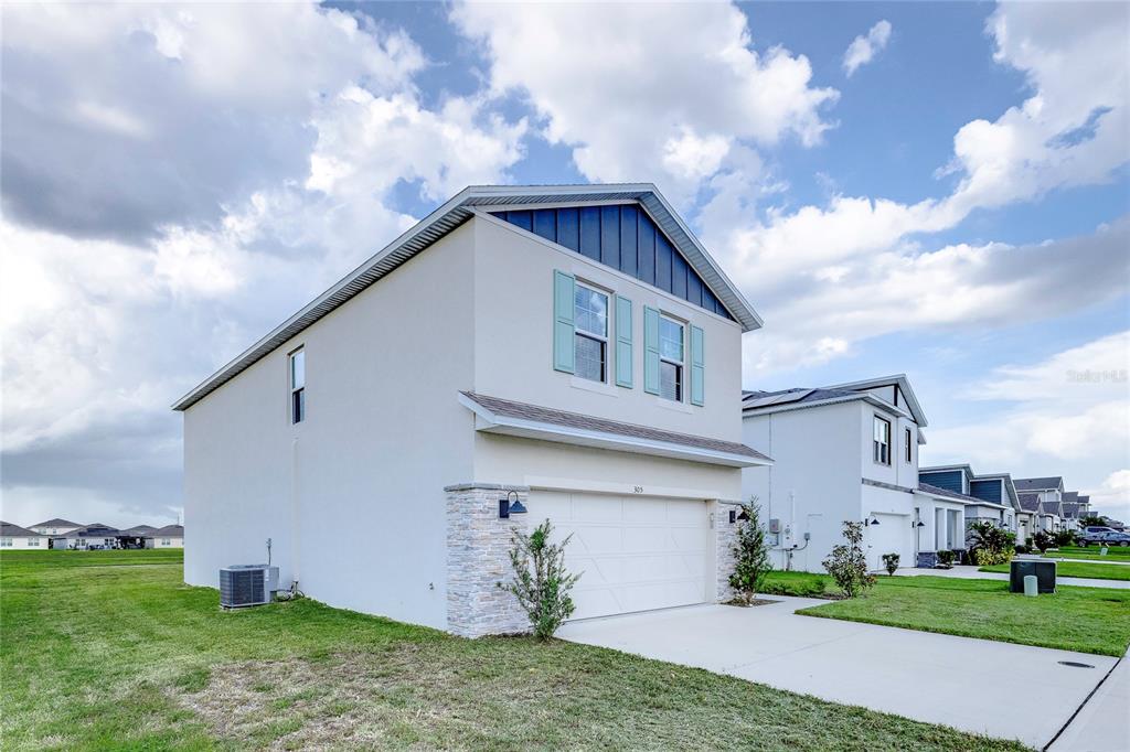 305 TALISI LOOP, ST CLOUD, FL — photo 2 of 23