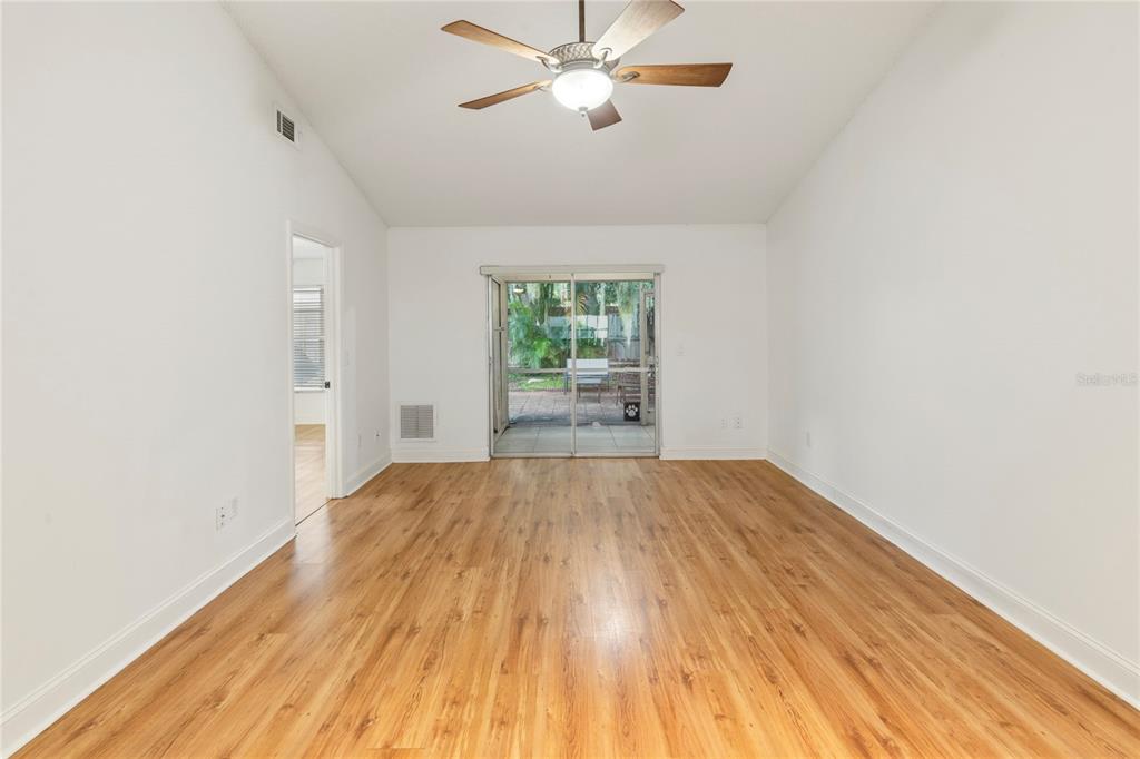 321 DOVER COURT E, SAFETY HARBOR, FL — photo 3 of 30