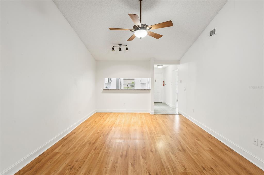 321 DOVER COURT E, SAFETY HARBOR, FL — photo 4 of 30