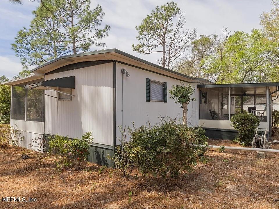 121 VENICE DRIVE