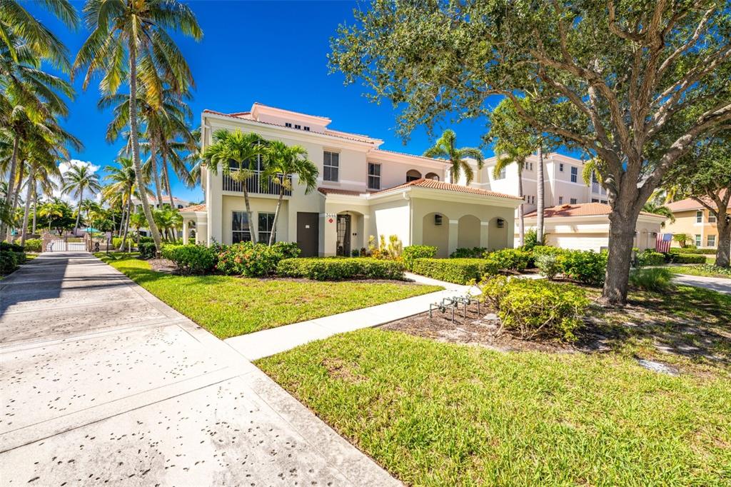 3444 SUNSET KEY CIRCLE UNIT 102