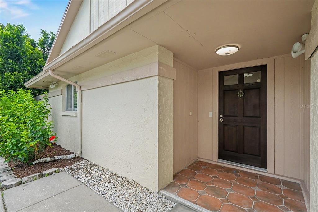 5953 BIRCHWOOD DRIVE, TAMPA, FL — photo 3 of 17