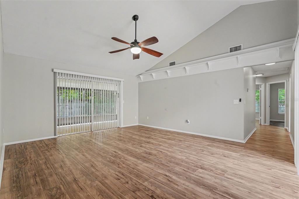 5953 BIRCHWOOD DRIVE, TAMPA, FL — photo 5 of 17