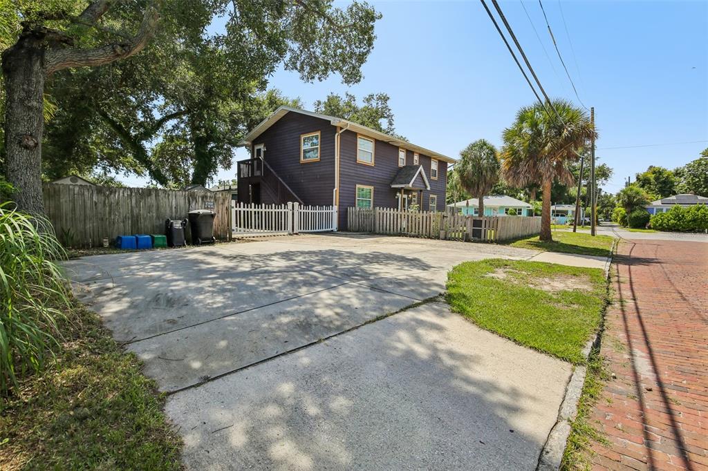 2702 49TH STREET S, GULFPORT, FL — photo 2 of 19
