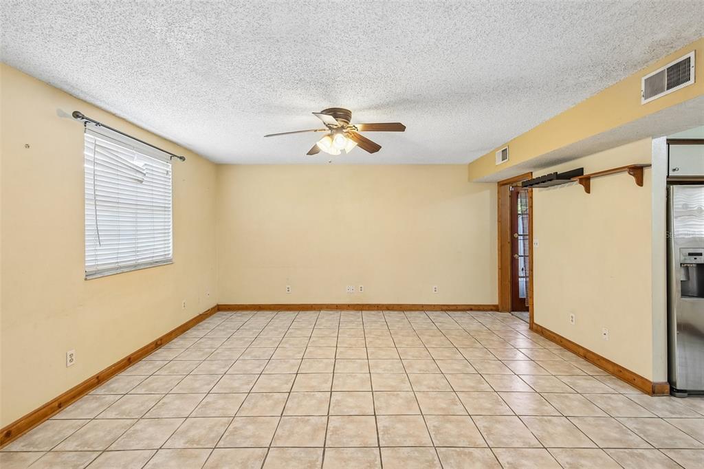 2702 49TH STREET S, GULFPORT, FL — photo 4 of 19