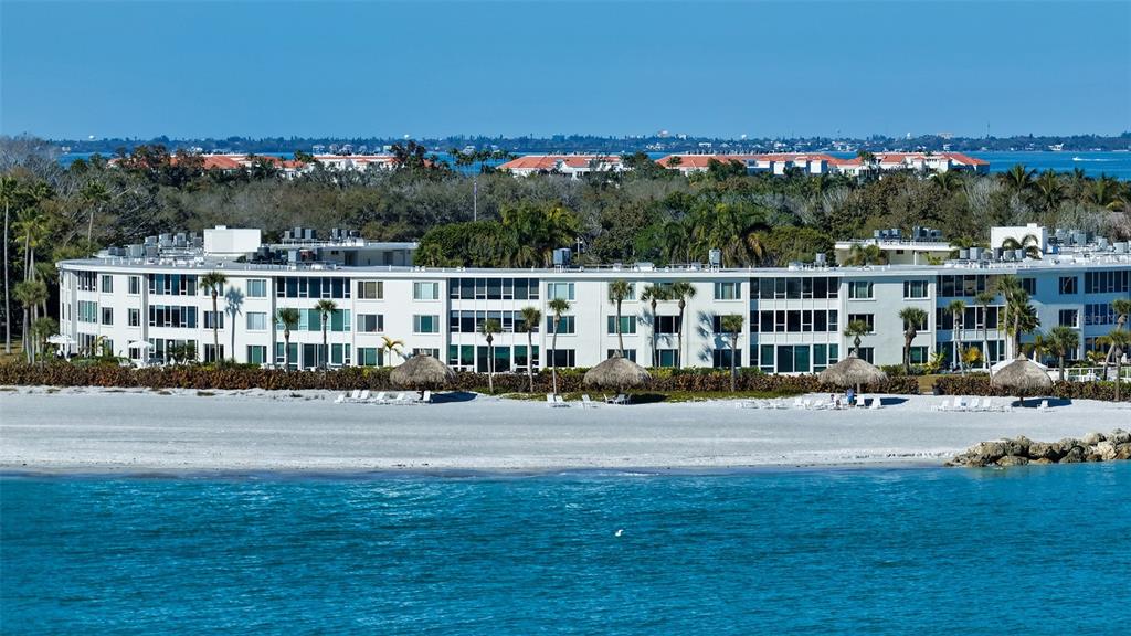 100 SANDS POINT ROAD UNIT 114