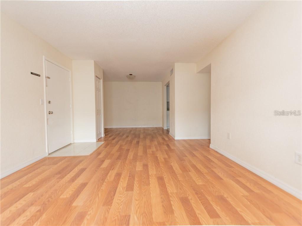 934 LAKE DESTINY ROAD UNIT D, ALTAMONTE SPRINGS, FL — photo 3 of 17