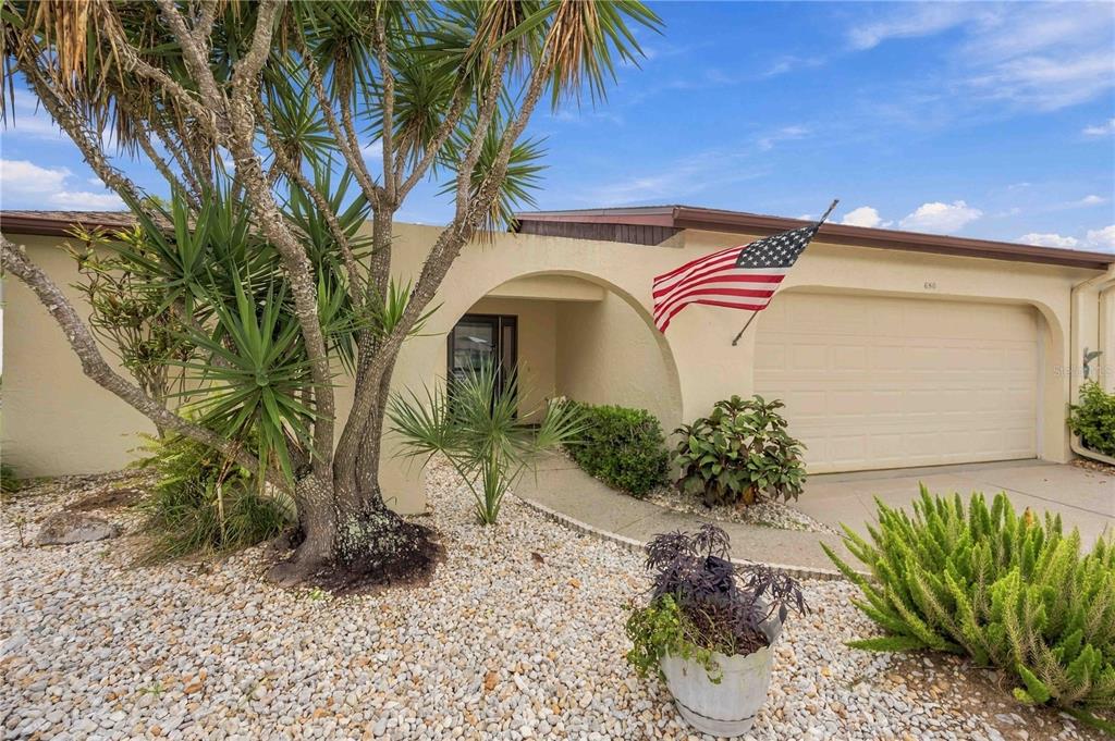 680 LINDEN DRIVE, ENGLEWOOD, FL — photo 4 of 30