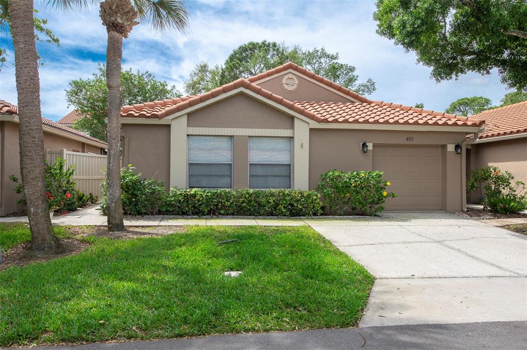491 ST TROPEZ CIRCLE NE