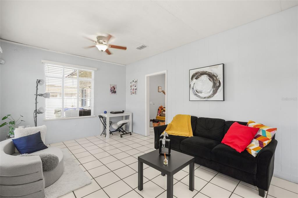 1311 CARSON AVENUE, KISSIMMEE, FL — photo 3 of 26
