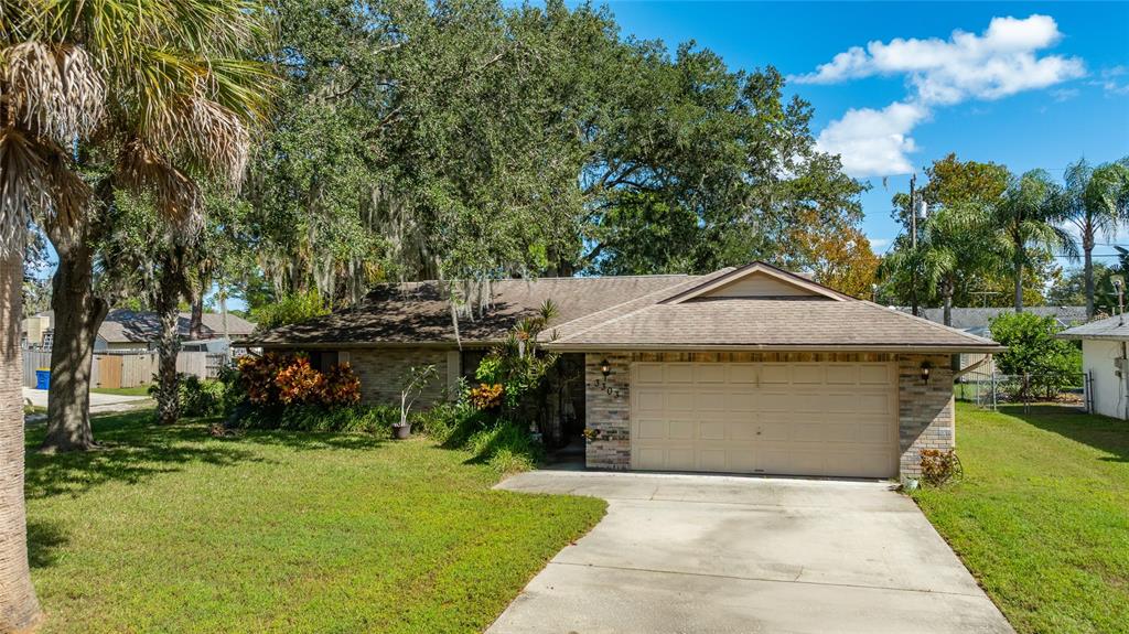 3303 YULE TREE DRIVE