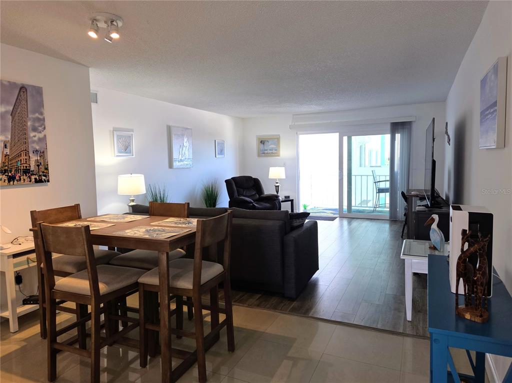 285 107TH AVENUE UNIT 505, TREASURE ISLAND, FL — photo 3 of 39