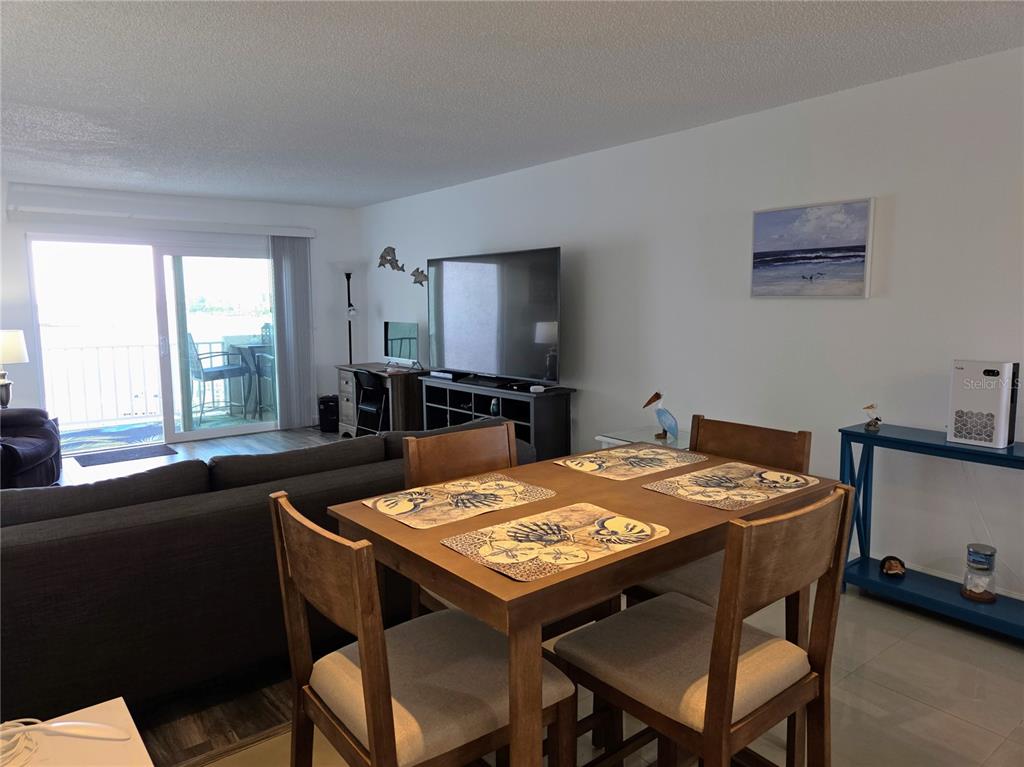 285 107TH AVENUE UNIT 505, TREASURE ISLAND, FL — photo 4 of 39