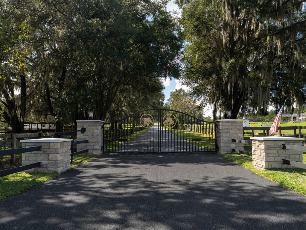 7536 NW 90TH AVENUE, OCALA, FL — photo 3 of 30
