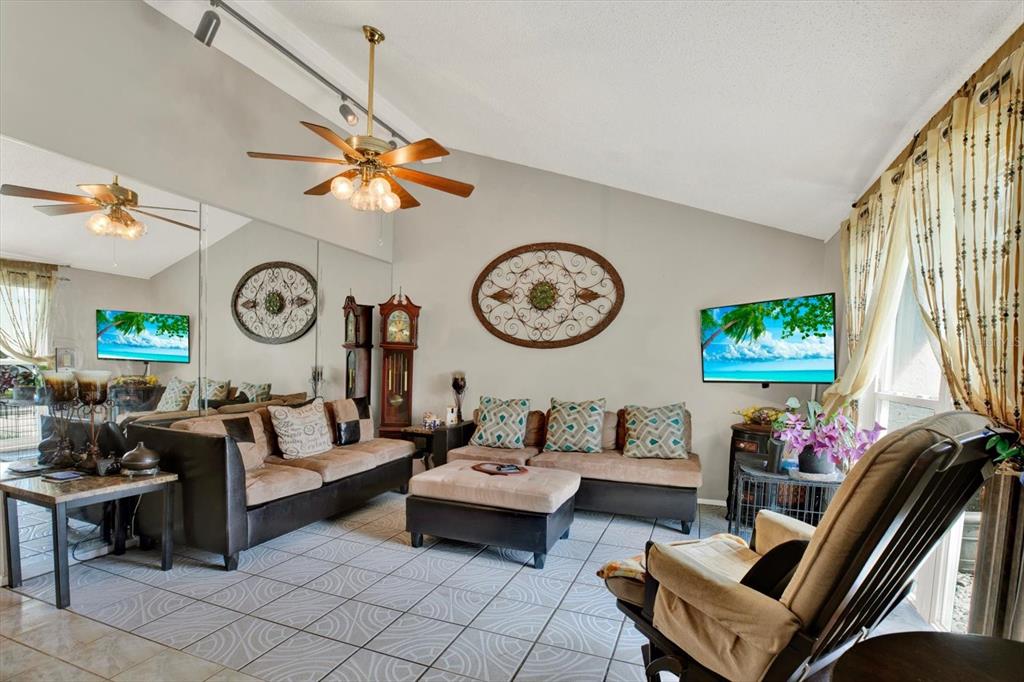 9309 ASHFIELD COURT, TAMPA, FL — photo 4 of 30