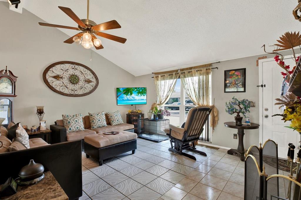 9309 ASHFIELD COURT, TAMPA, FL — photo 5 of 30