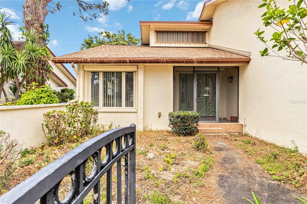 6203 COURTSIDE DRIVE UNIT 21