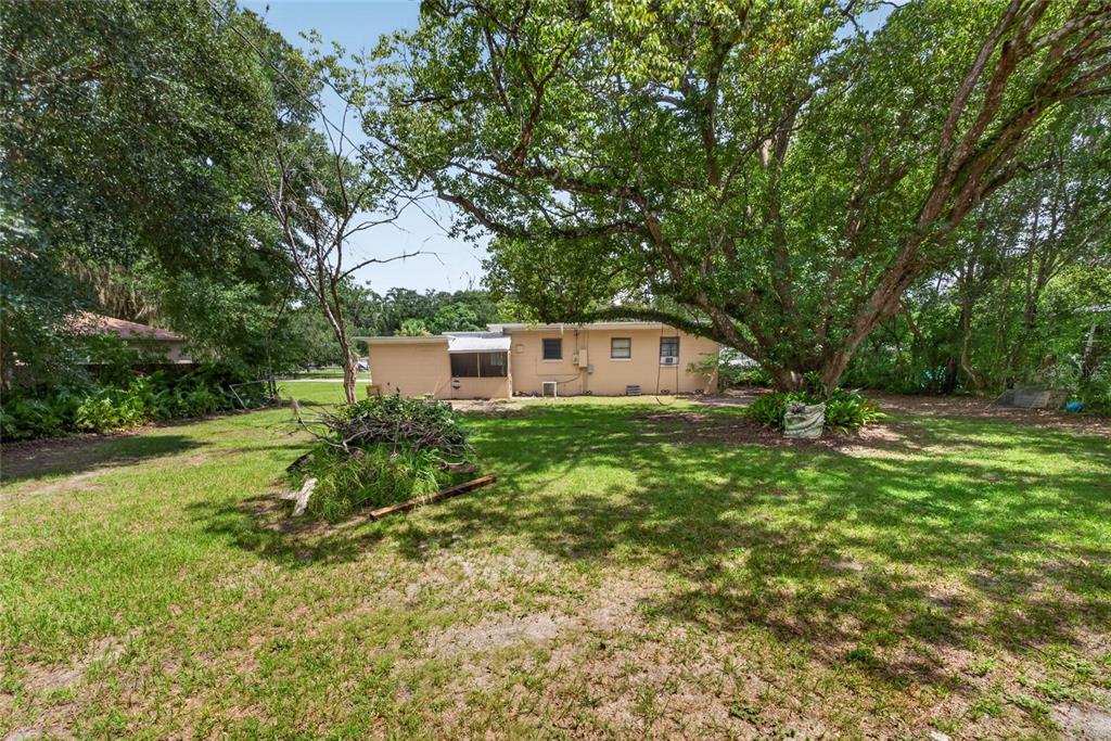 2402 S SUMMERLIN AVENUE, SANFORD, FL — photo 5 of 30