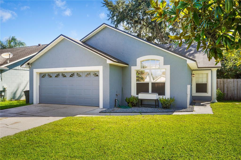 100 KELLY CIRCLE, SANFORD, FL — photo 2 of 30