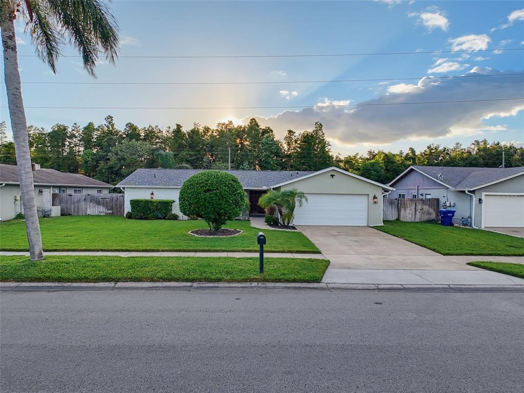 1846 DEL ROBLES DRIVE, CLEARWATER, FL — photo 4 of 45